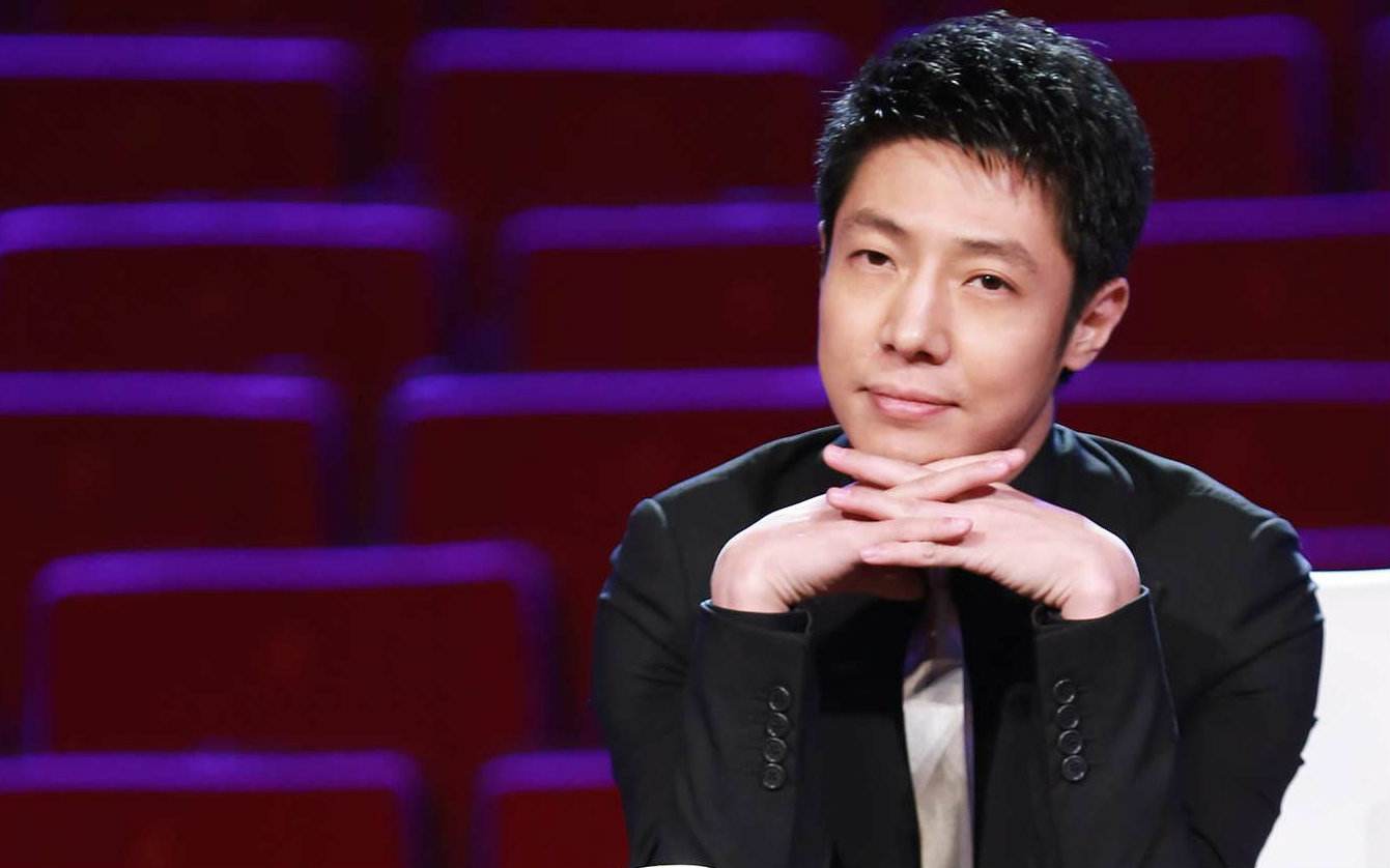 跪了，聚光灯下的学霸们，别再相信“读书无用论”了！