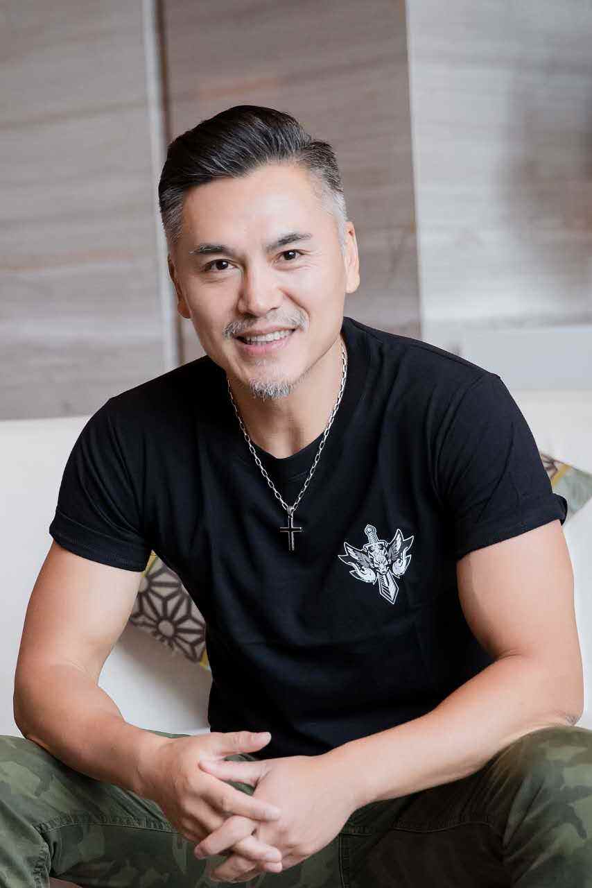由于其表现优秀,走红后的淳于珊珊受新加坡政府邀请,加盟新加坡电视台