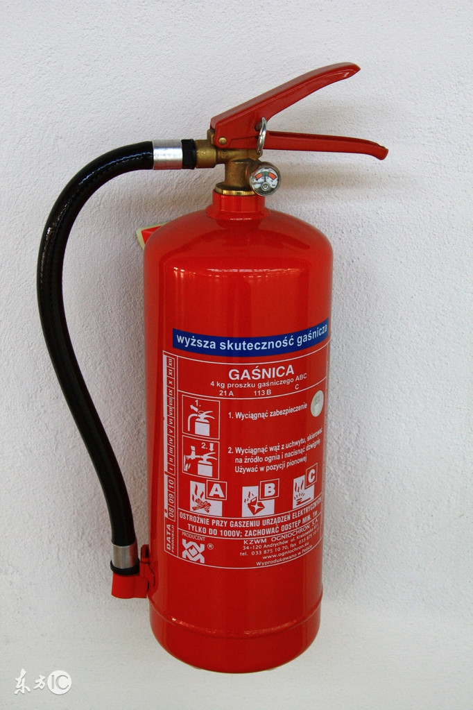 灭火器绿色区代表什么灭火器上红黄绿分别代表什么