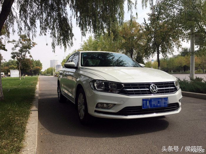 年轻小伙的第一辆车，大众宝来辨识度高，吊打朗逸，A4的小老弟