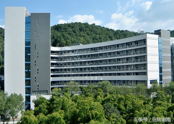 湖南23所二本院校里面只有俩所名字是大学，你知道是哪俩所吗？