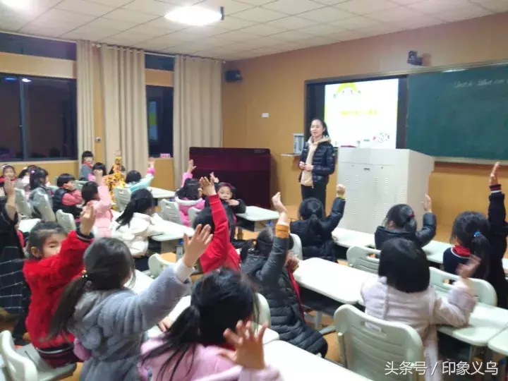 走进女生秘密花园，呵护花儿成长——义乌复旦女生加强防性侵教育