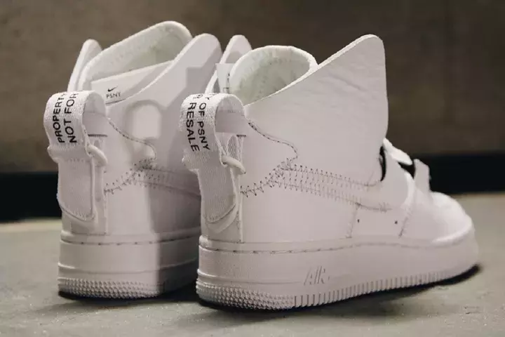 耐克连帽足球风衣(谁说联名没有设计感？Nike Air Force 1联乘设计告诉你行不行！)