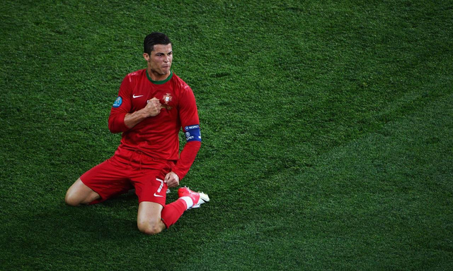 值得一提的是,从2010年c罗第一次作为队长带领葡萄牙征战世界杯开始