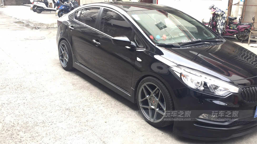 走街绞牙姿态 起亚K3改装案例欣赏