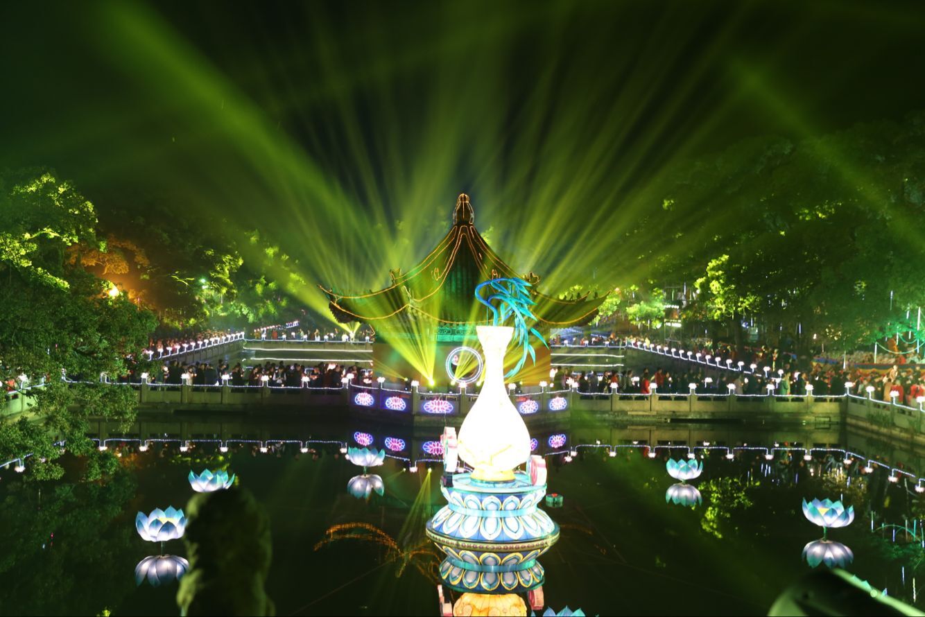 第十五届中国普陀山南海观音文化节开幕