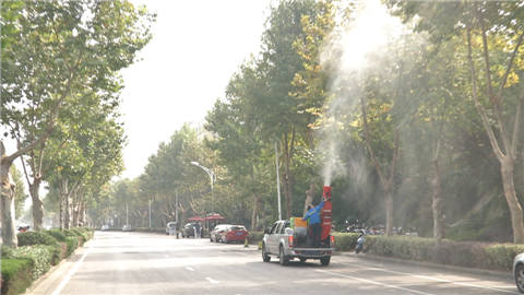 南京首次启用无人机治理“梧桐雨”