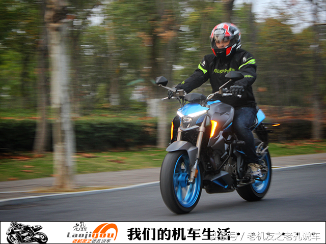 初试评测升仕310R，这台售价2.38万超高配置的国产街车，确实超值