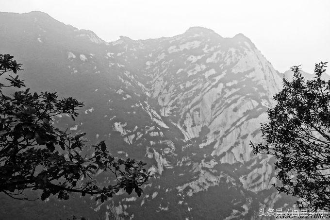 中国著名的五岳之一 西岳华山 果真是天下第一险