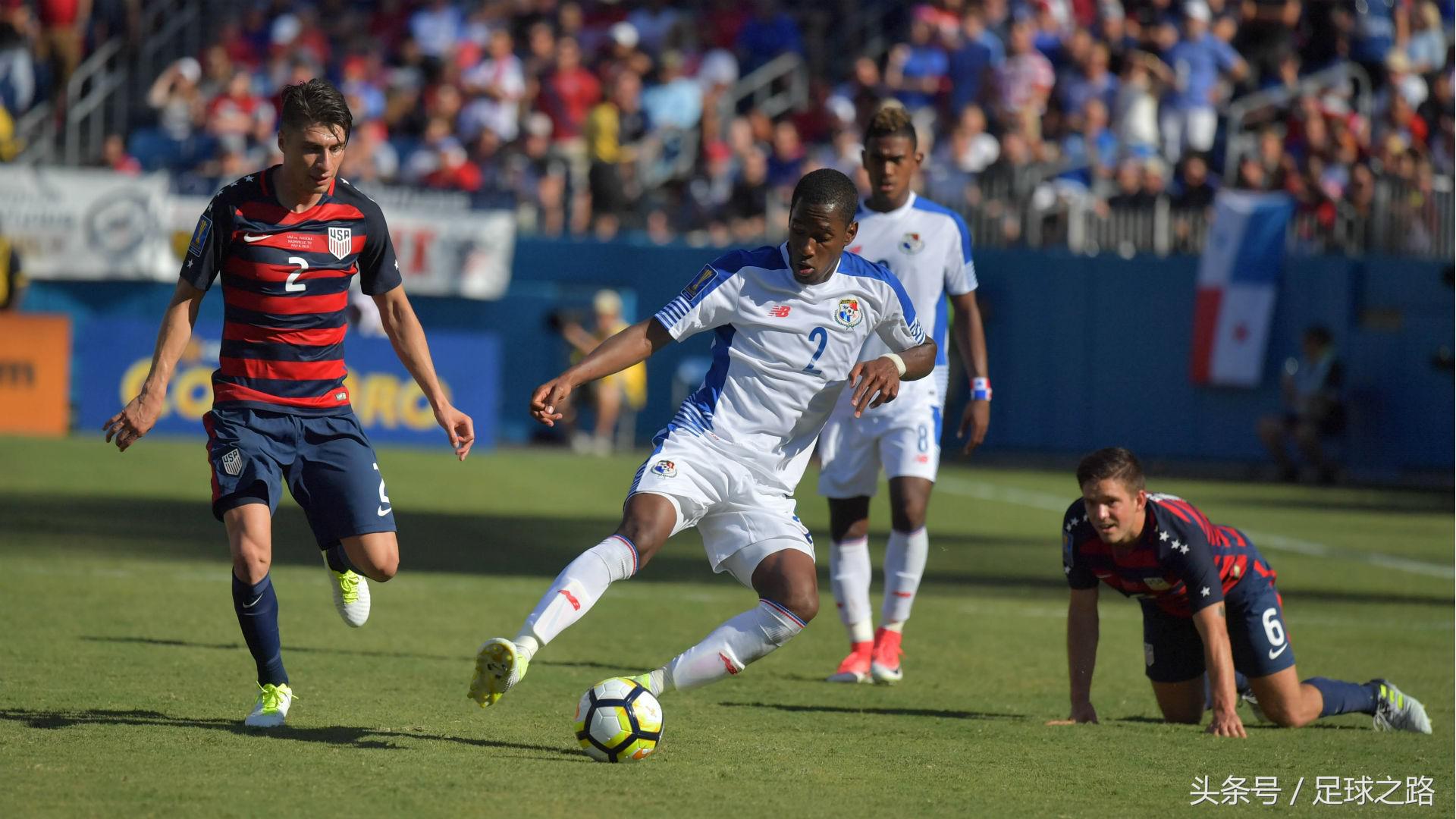 足球场上小动作(这些防守的小动作你必须了解)