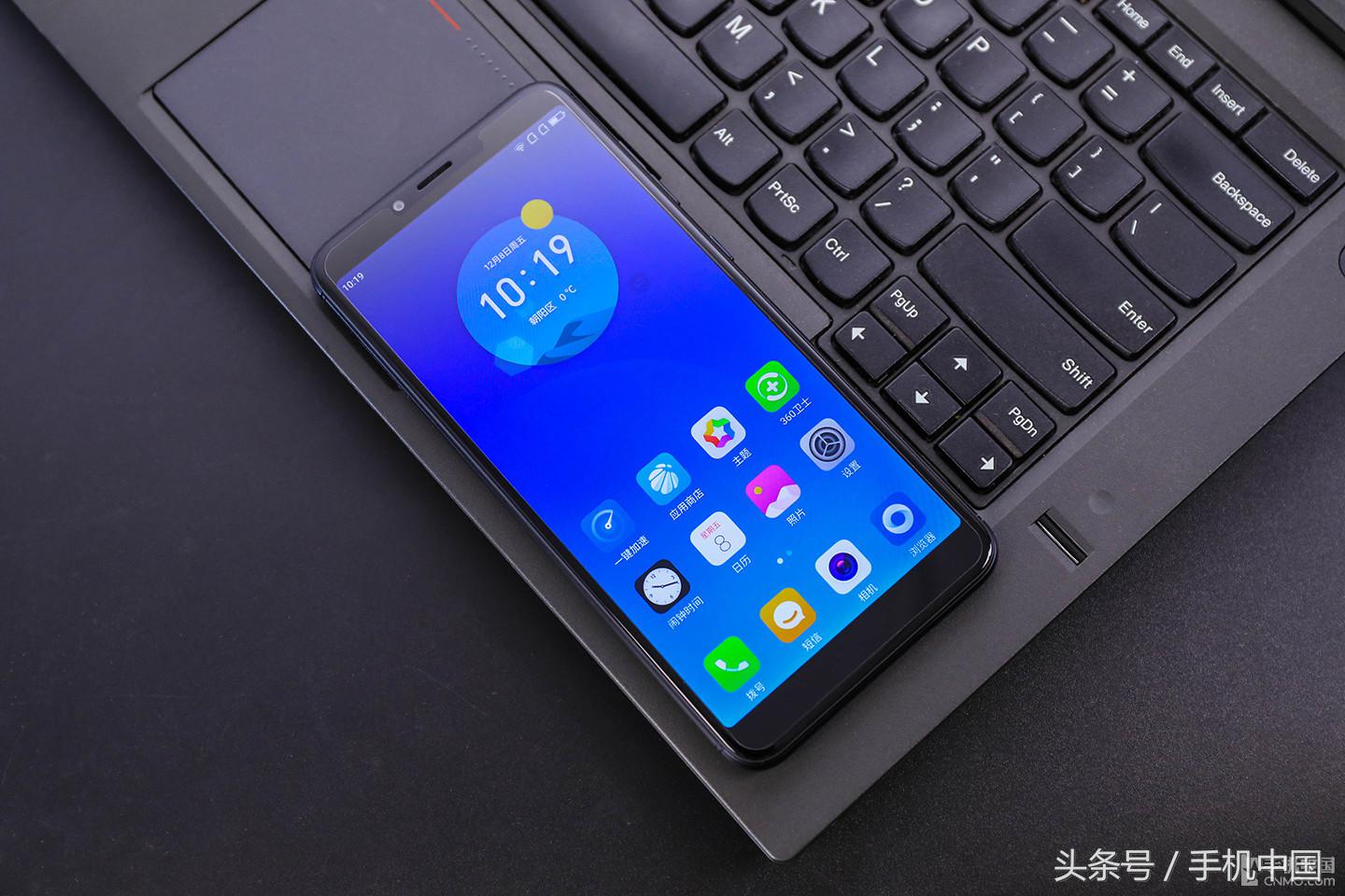 360手机N6美图赏 5030mAh大电池怪兽