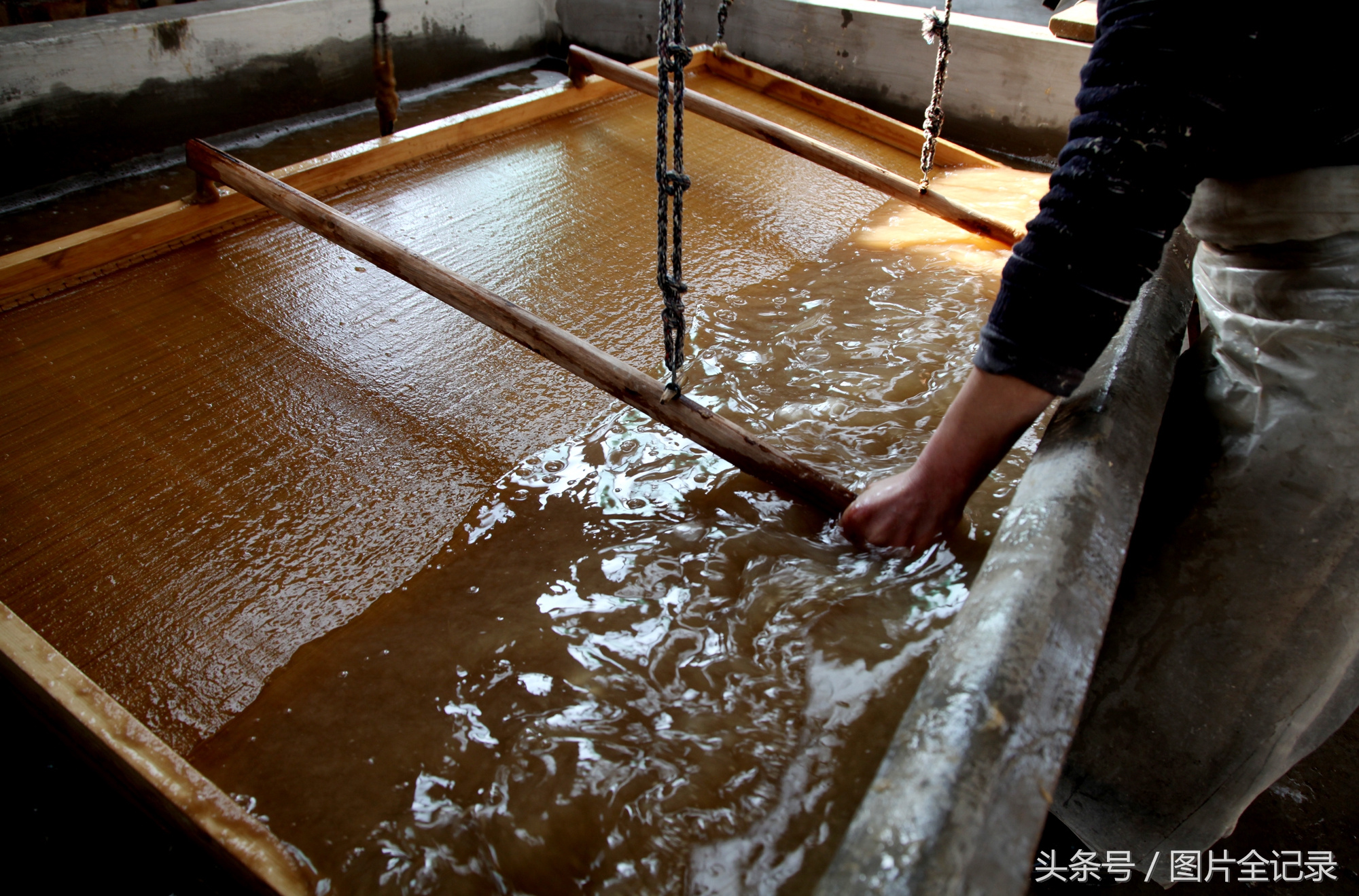 丁陶麻笺社:"古法造纸"匠心传承,六年坚守只是为了造一张麻纸