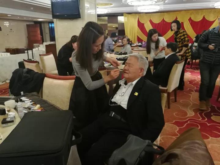 这支平均年龄74岁的清华校友合唱团回家，感动了多少清华人