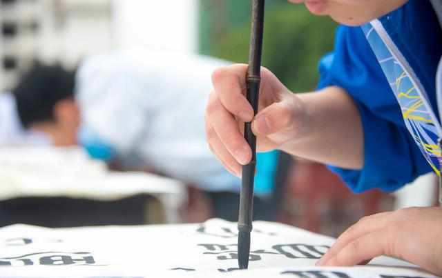 为什么和肉有关的汉字都是月字旁，但“心”字为何却不是这个偏旁？