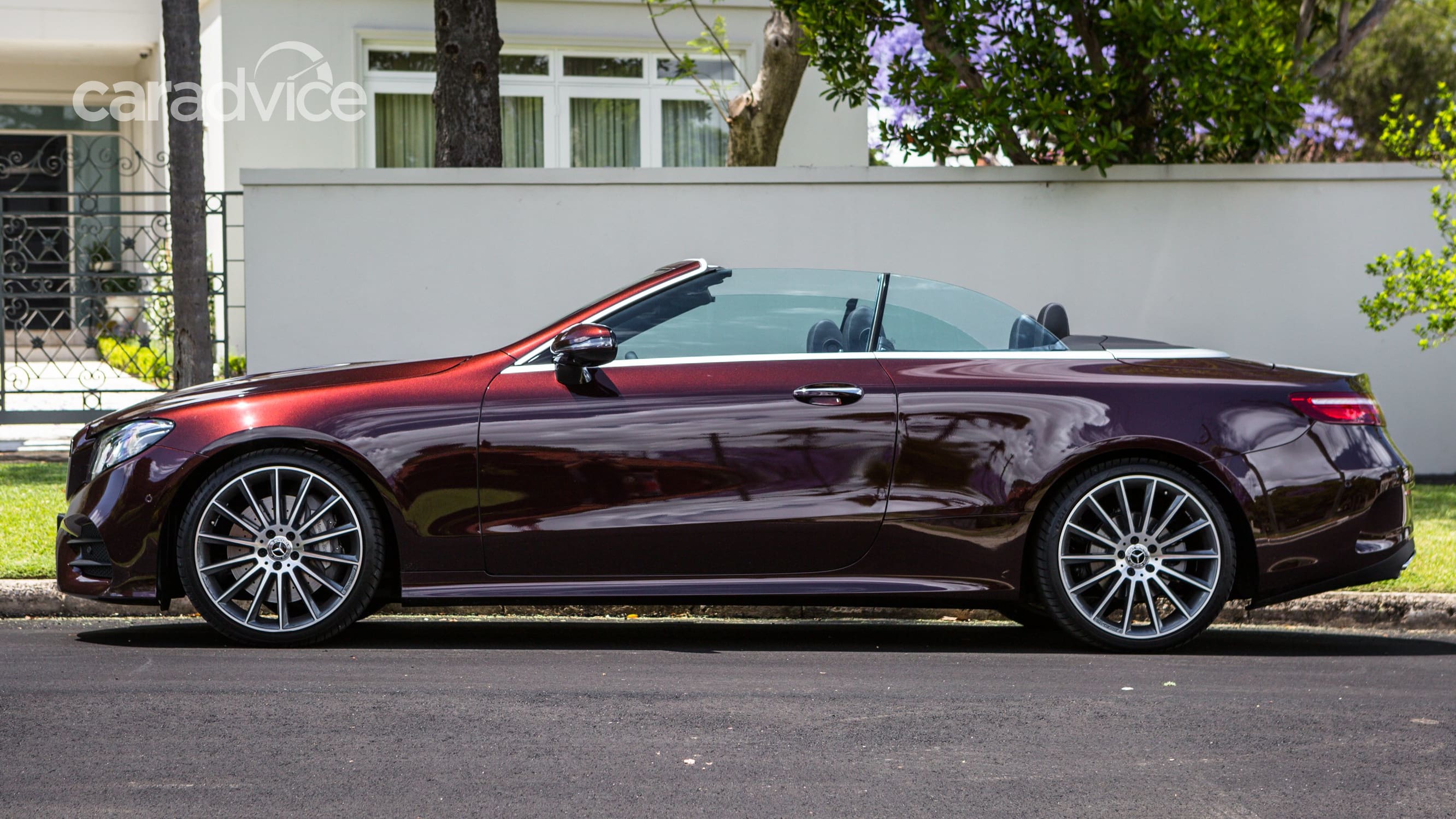 奔驰e300跑车敞篷跑车_奔驰e级双门轿跑车敞篷