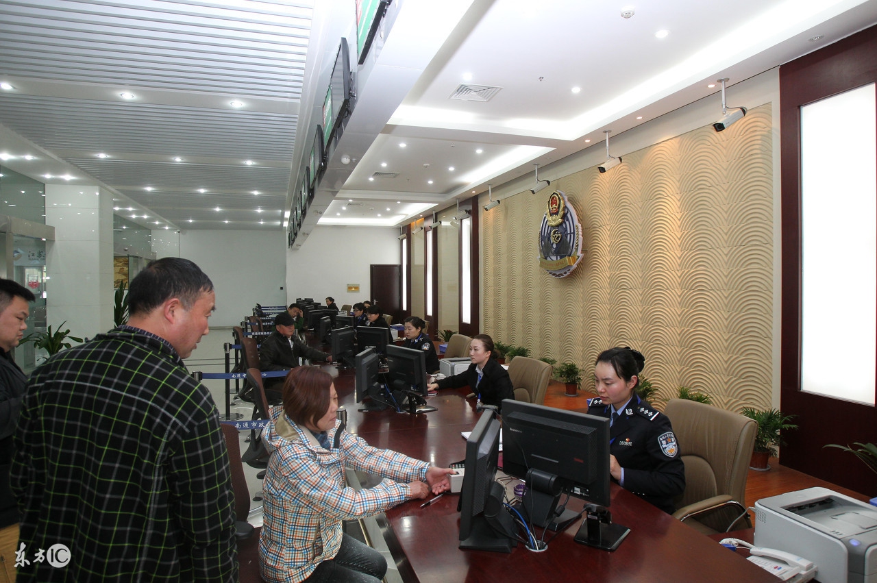 成都本科生落户指南，当天拿户口本，真的很简单