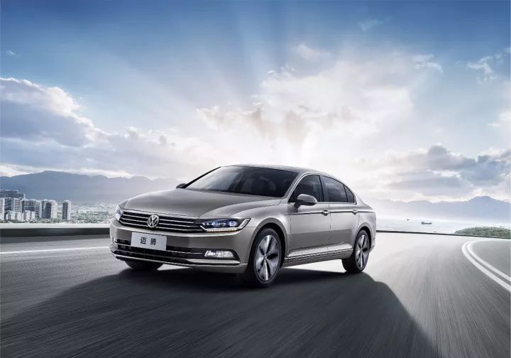 迈腾VS帕萨特：同为“兄弟”，但却有不同的“境遇”