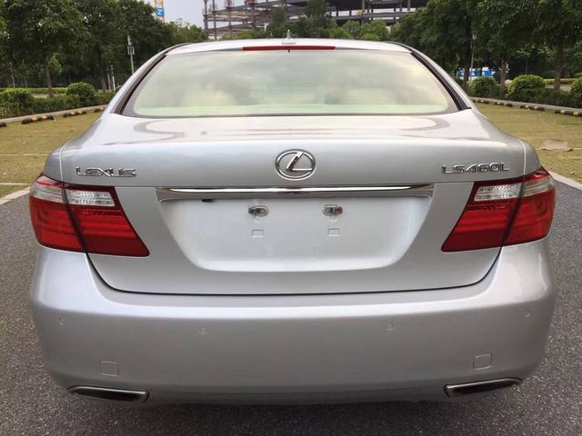 雷克萨斯LS460落地168万，绝对的豪华派轿车