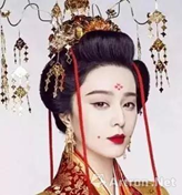 酒窝趣谈：人的酒窝是喝酒喝出来的吗？