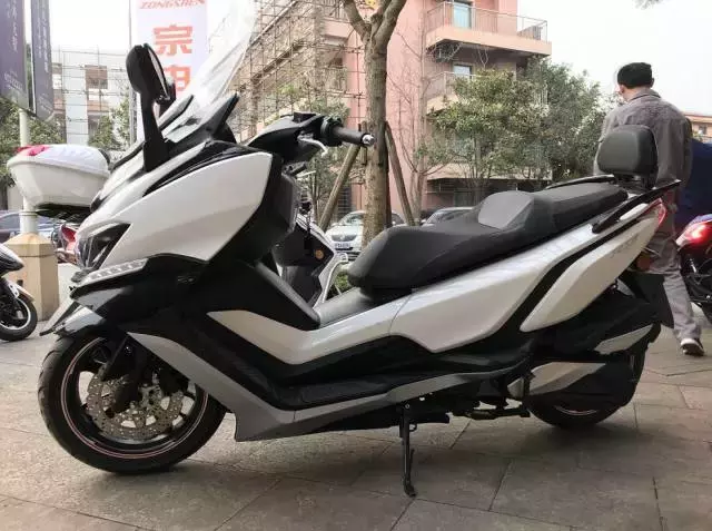 宗申摩托车官方网(宗申赛科龙RX4、RX3S拉力车正式发布，售价2.68万起和2.98万起)