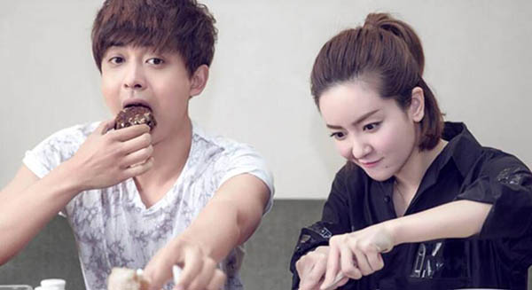 现场甄选嘉宾活动暨明星见面会在京举行,李晟李佳航情侣档现身助阵