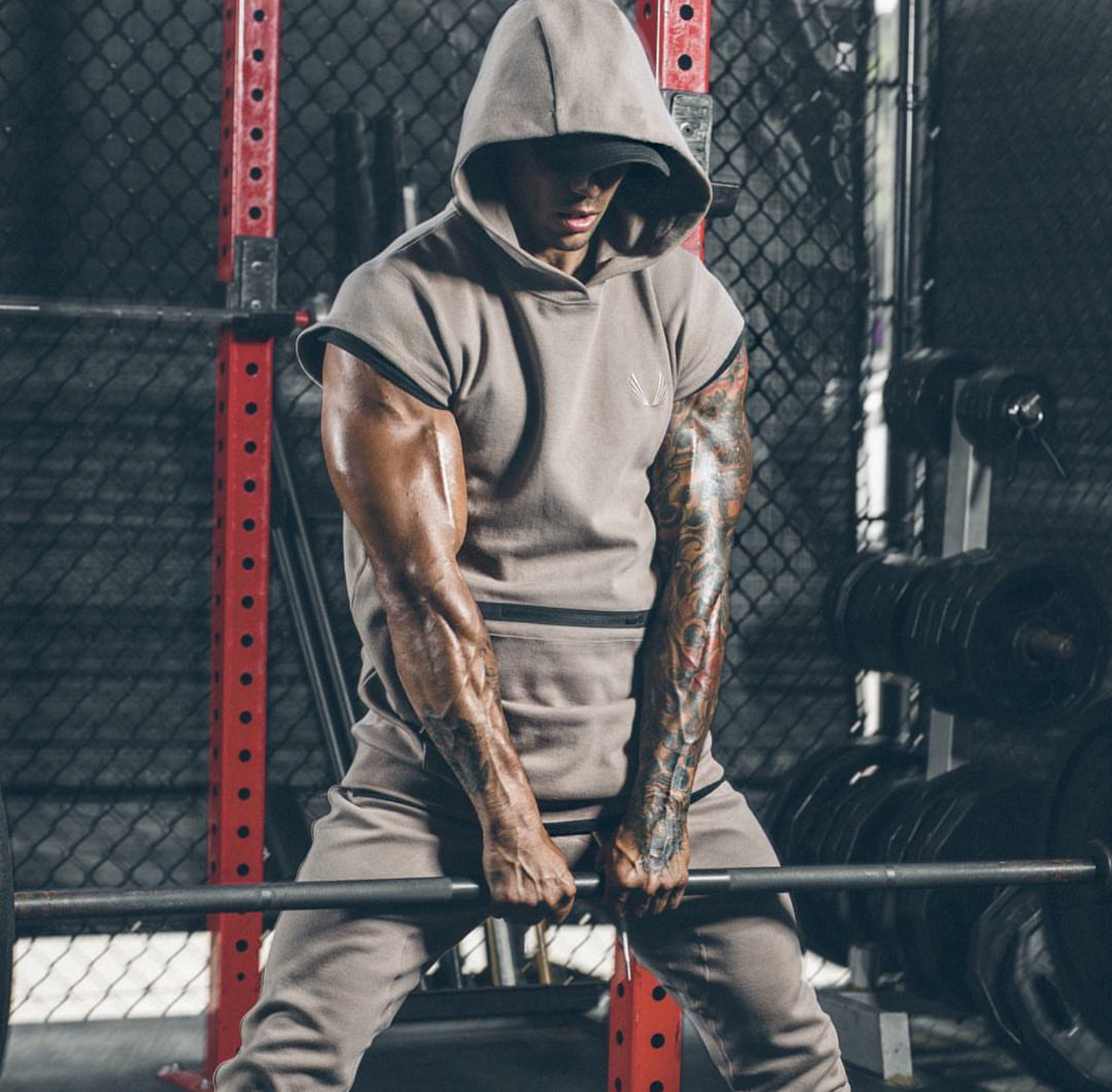 油管街健视频博主michael vazquez.这花臂配上肌肉,一个字,好看.