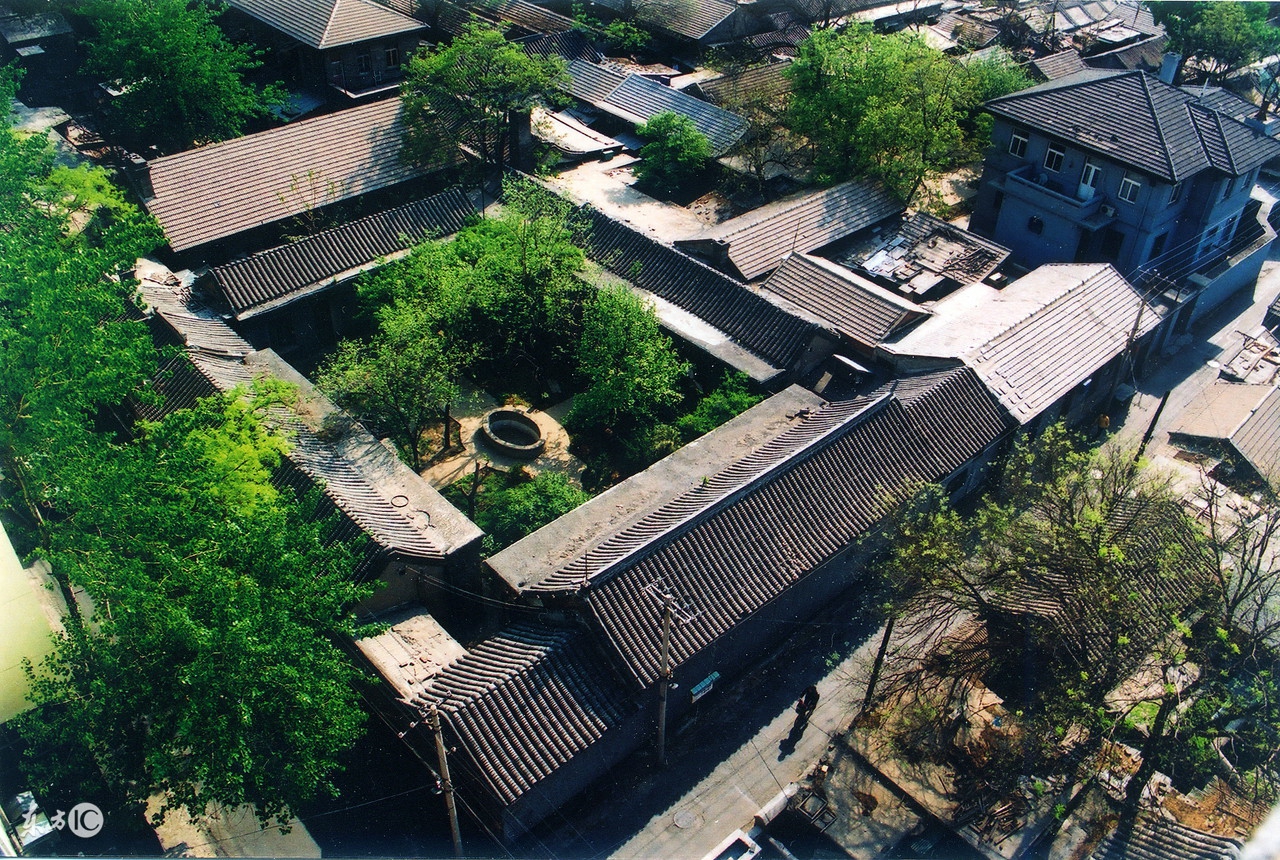 天八卦原理,可将住宅根据坐向不同分成东四宅和西四宅,其中震宅,巽宅