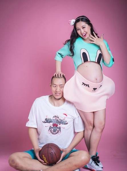 孙明明的老婆徐艳(孙明明和徐艳这对世界上最高的夫妻,他们的孩子能长