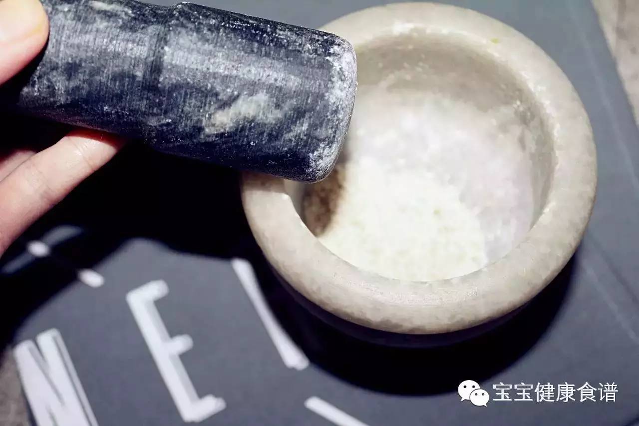 川貝母燉梨,川貝母燉梨的方法和用量