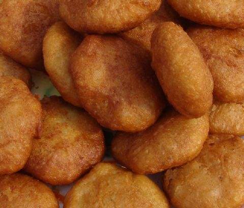 不会流动的烫面糖油糕，浓浓的芝麻香，越吃越爱吃，根本停不下来