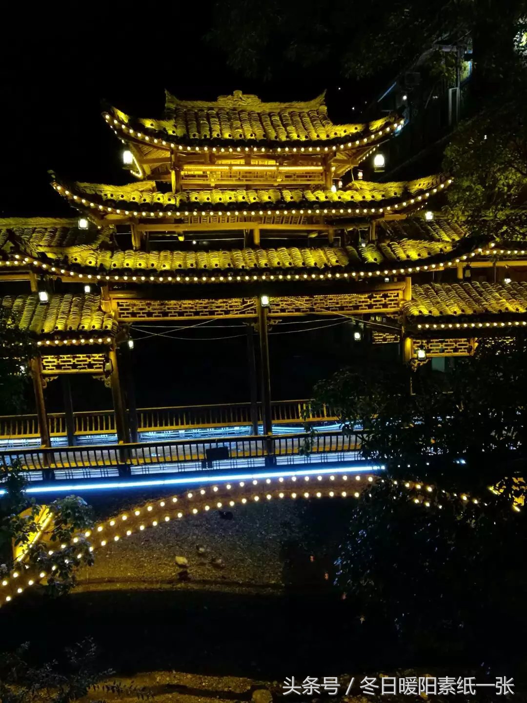 摄影：西江夜景，千载始得千户寨，身临仙境忘千愁