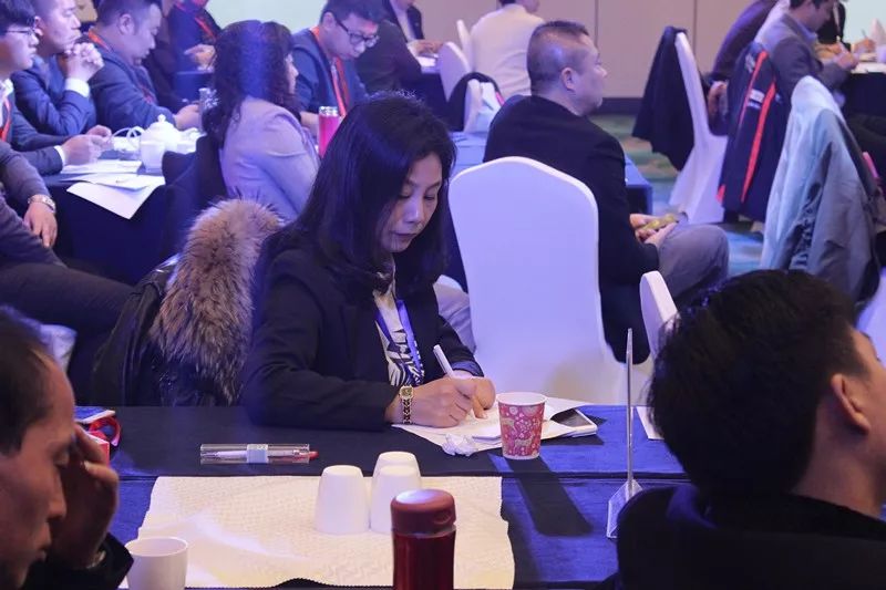 一堂价值百万的课程，让镇江百余企业家直呼这是腾飞的开始