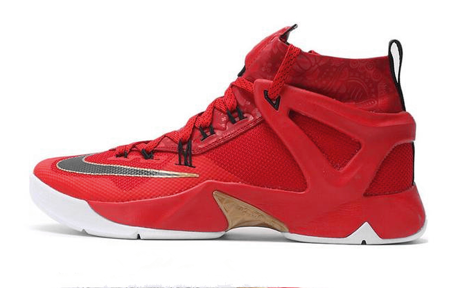 皇帝的使节勒布朗詹姆斯使节系列,哪一代是你心中最强外场球鞋?