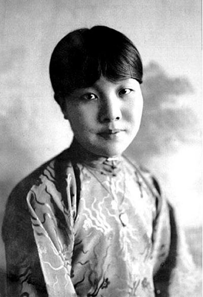 冰心名言,文学家笔下的经典短句子,抒怀青春,亲情与梦想