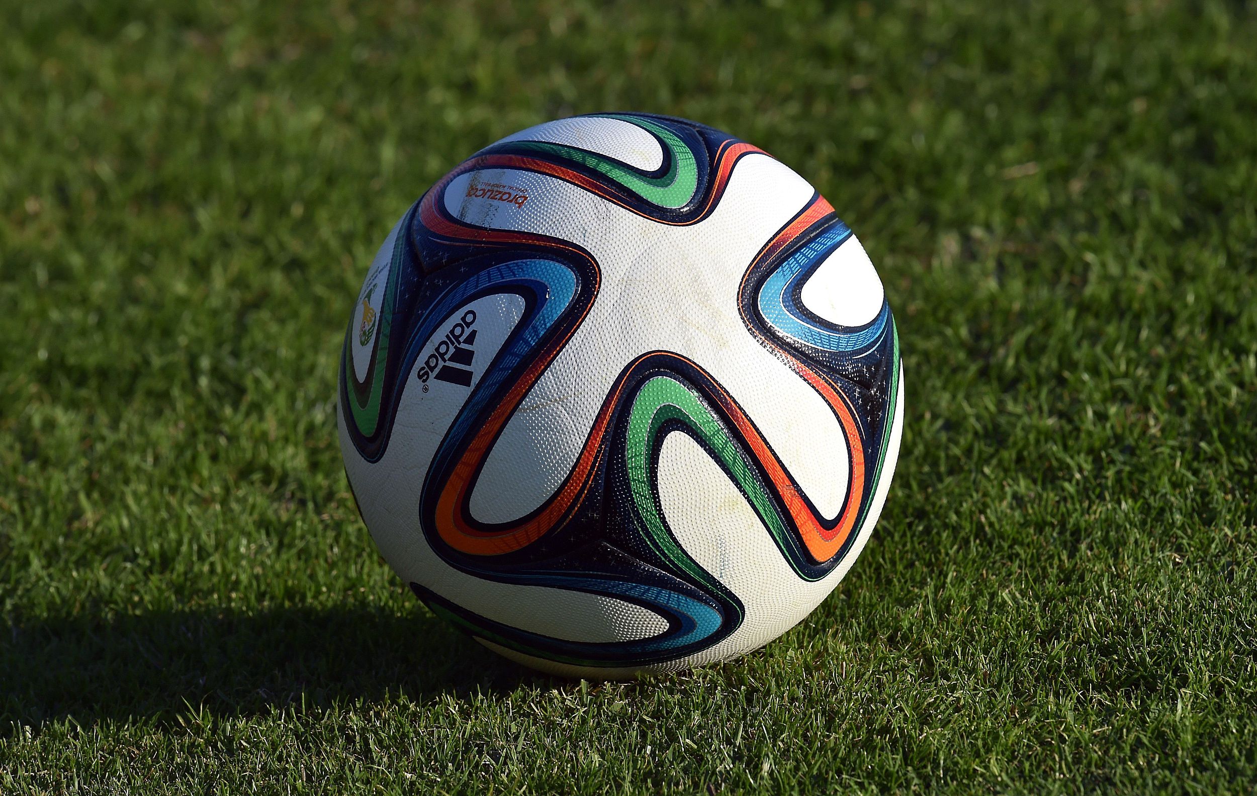 世界杯发展过程(孙指说球第八期:细说世界杯比赛用球演变史)