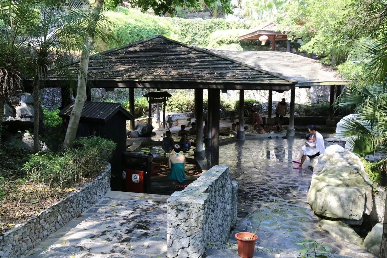 广东唯一的溶洞温泉,你泡过吗?深圳出发3小时即到!