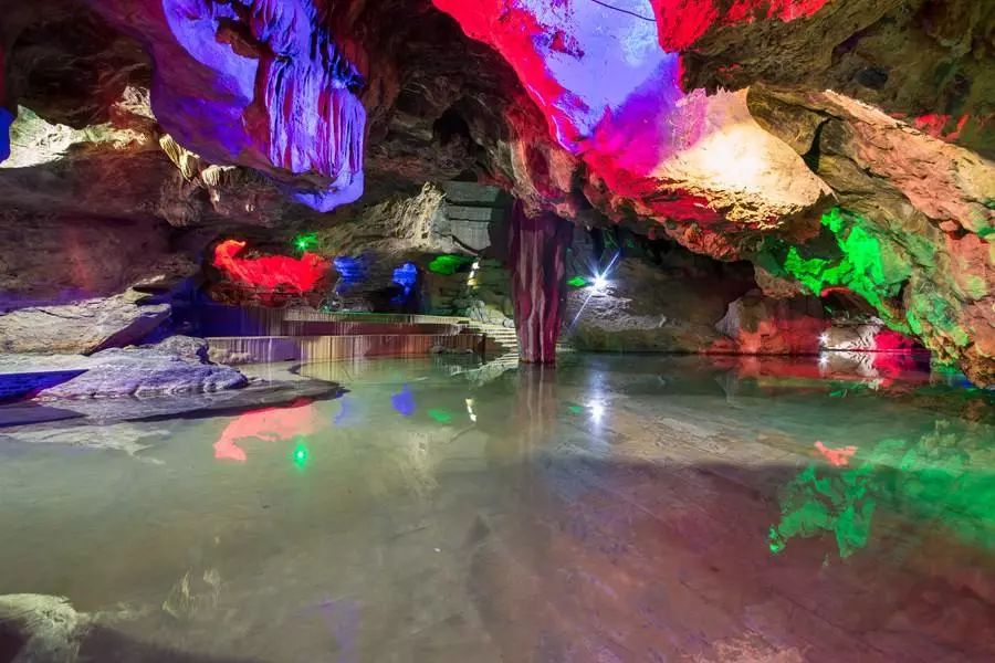 广东唯一的溶洞温泉,你泡过吗?深圳出发3小时即到!