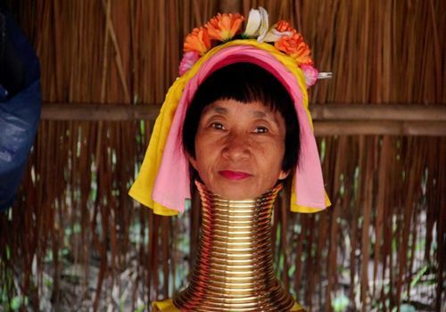 泰国一个神秘的族群长颈族，你来过吗？