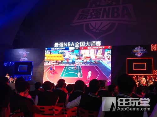 最强nba哪些球星能回头(在《最强NBA》S1城市大师赛的现场，我遇到了一群打不了篮球的人)