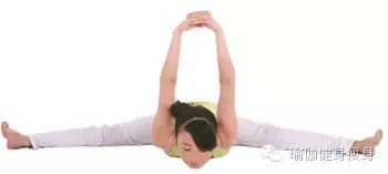 四式美胸瑜伽 塑造胸部优美线条