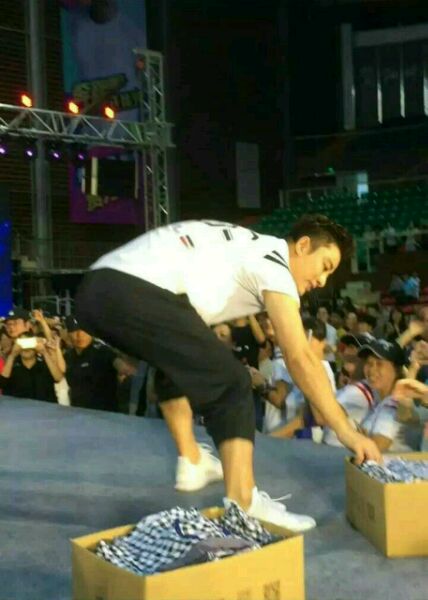 贾乃亮与李小璐各自的大学时代对比