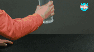 如何让乒乓球在瓶子里水中下沉(21个在家就可以玩的科学实验，假期陪娃再不也担心了)