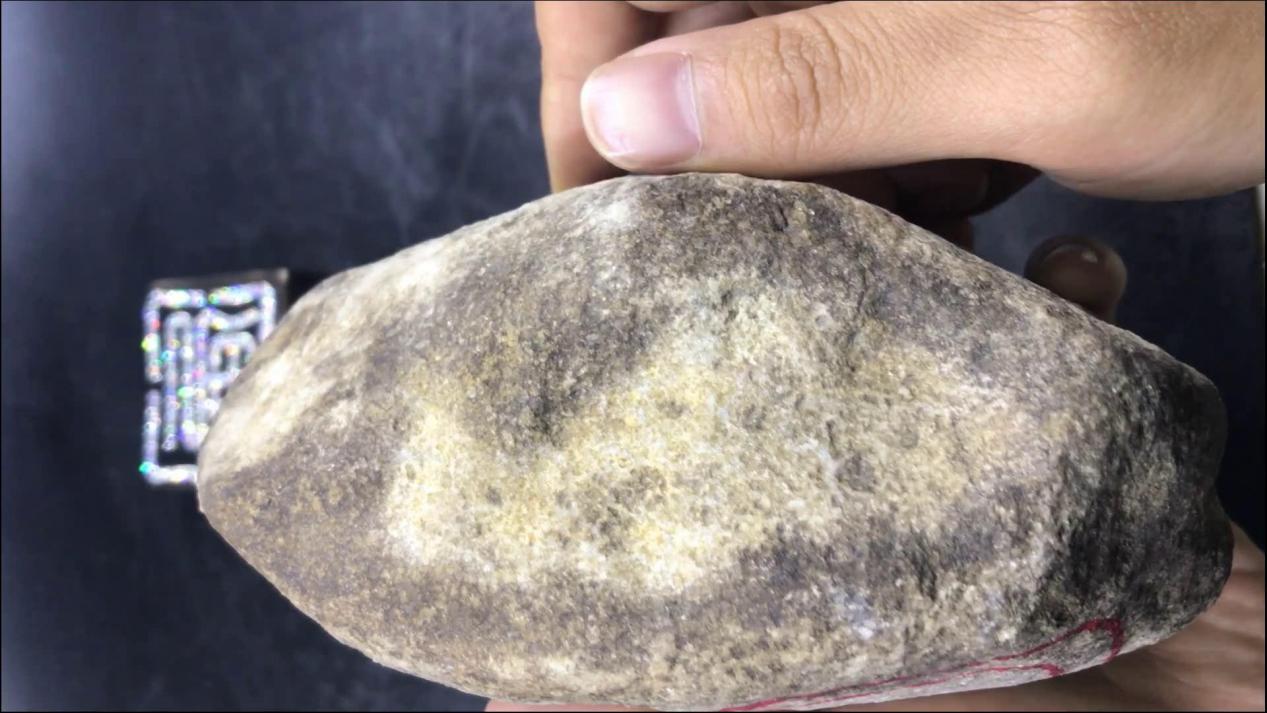 赌石交流:3500网淘翡翠原石,冰糯种底,为何真实价格只值300?