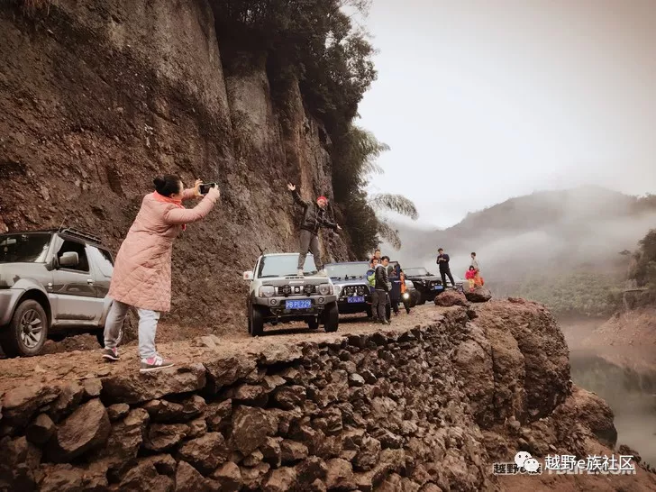 四明山穿越之旅，观云海美景，赏诗和远方！