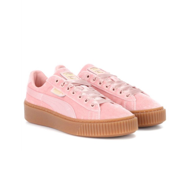 粉嫩可爱到爆棚的几双鞋子，“中年少女”哪款是你的最爱？