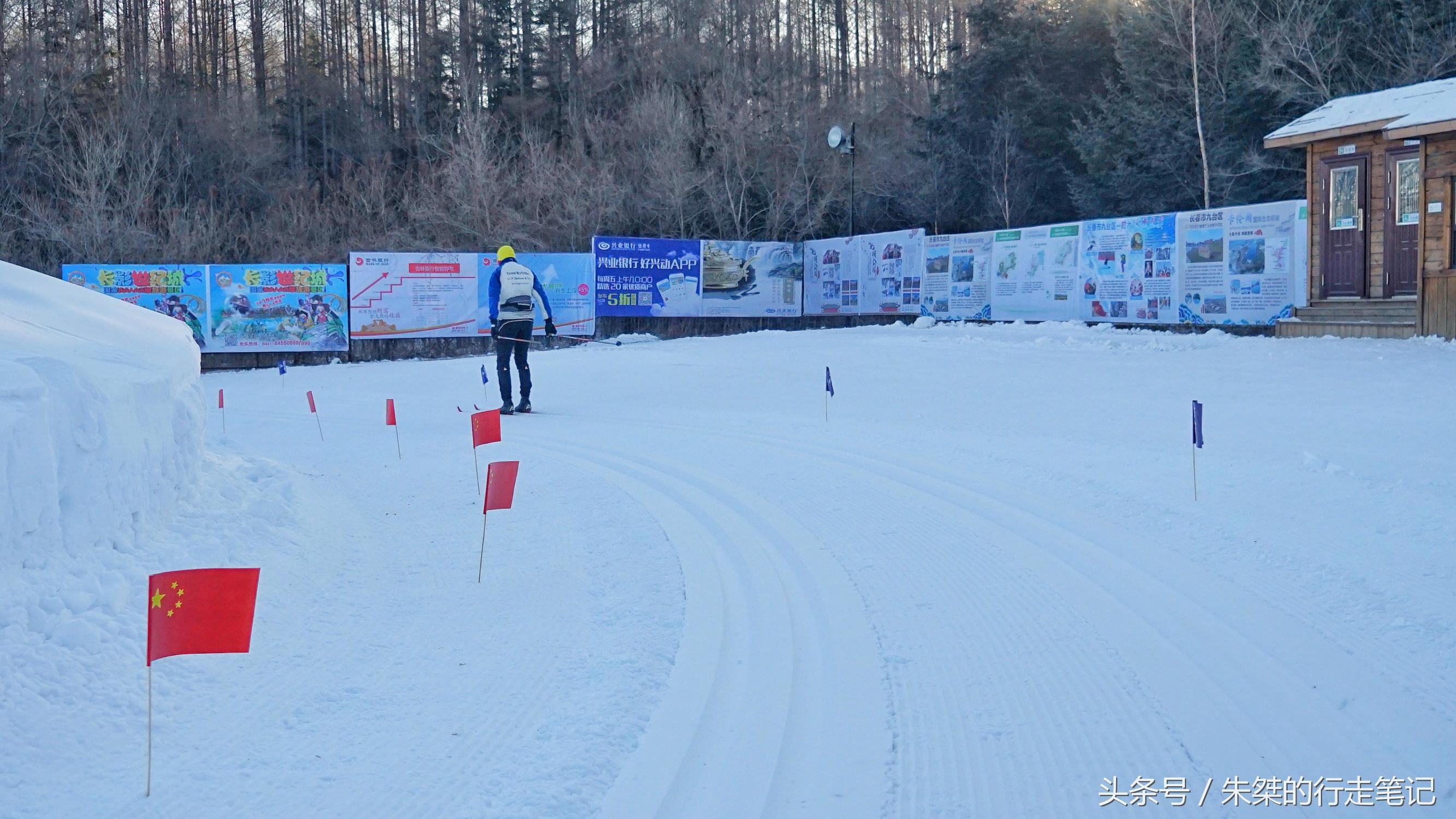 长春滑雪场哪个好(冬天去长春滑雪，有这两个滑雪场就足够了)