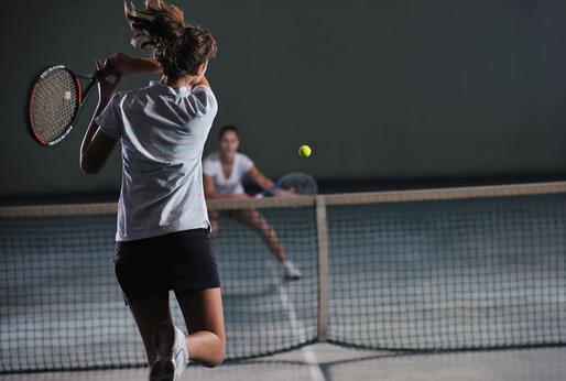 网球肘的初期症状是什么呢(不打网球也得网球肘？别怕，试试这十种方法！)