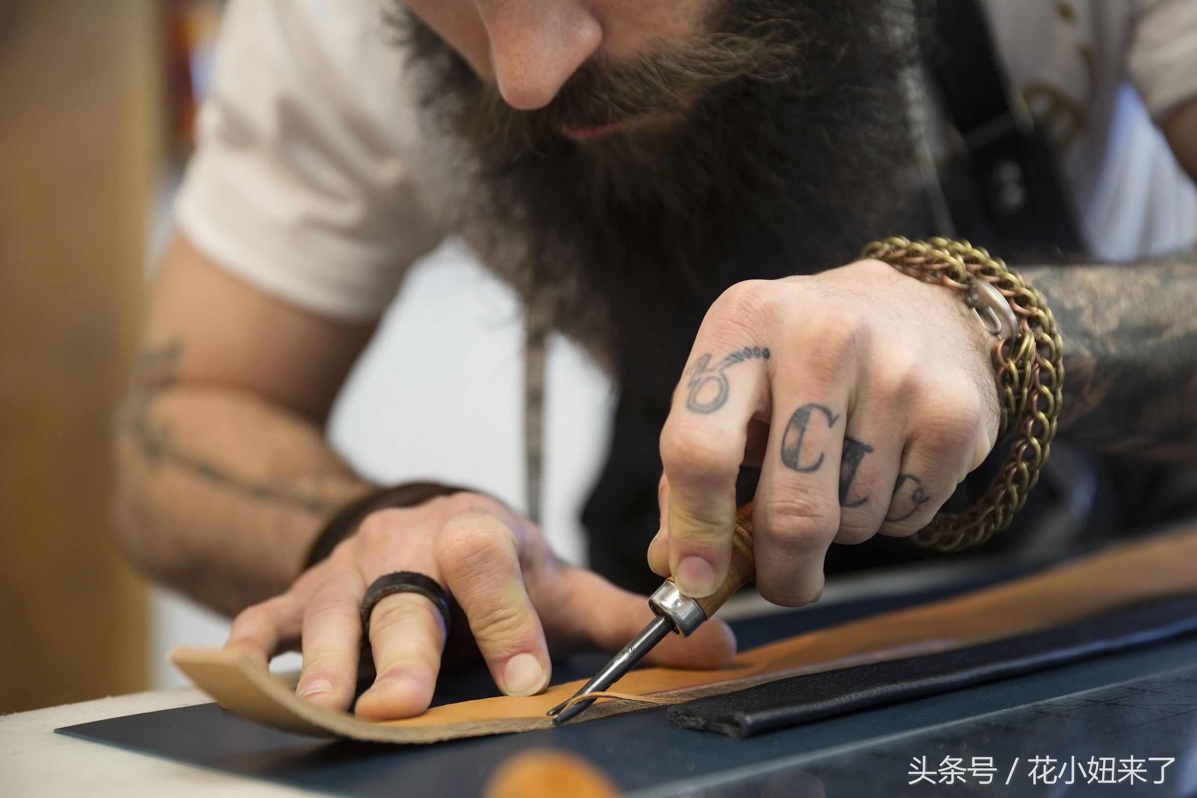 国外手工皮具高手用哪些工具？一定不要错过这个入门干货 - 标件库