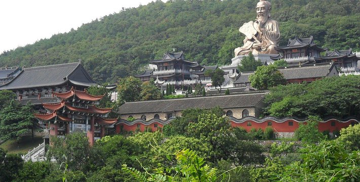 李白的驱鬼(茅山派擅用纸符施咒驱鬼,降魔,也擅文