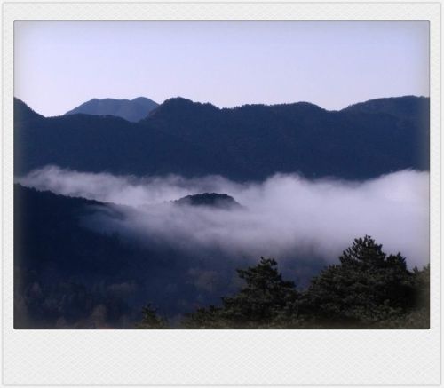 庐山出现美仑美奂的云雾景观